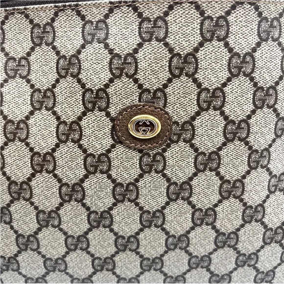 VINTAGE GUCCI Monogram Pvc Leather Clutch 💼 - Picture 6 of 17